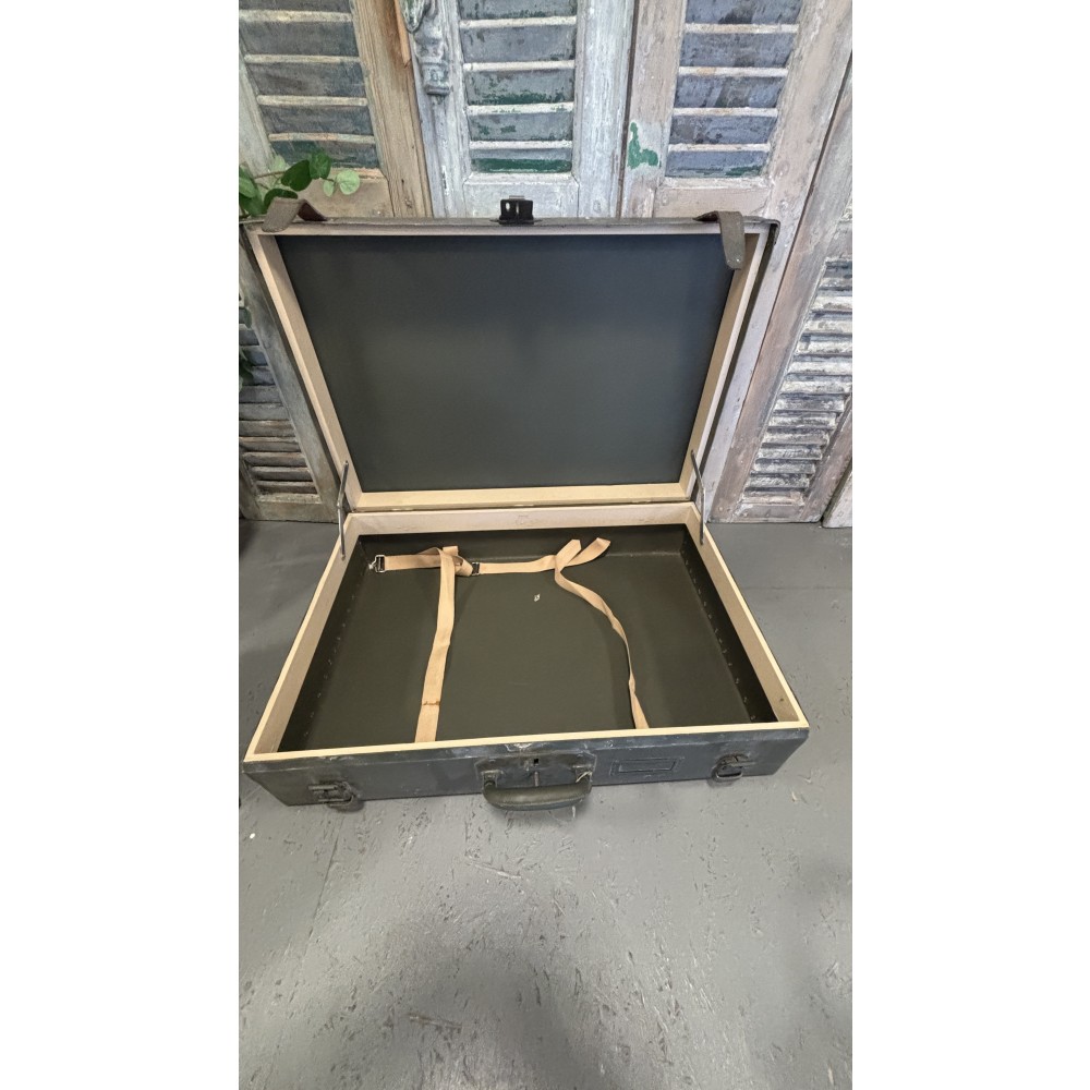 MilitrKasserogKuffert-33