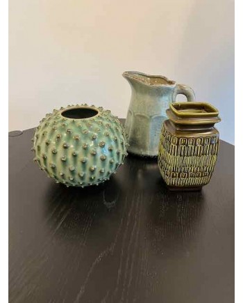 Forskellige Keramik Kander / Vaser